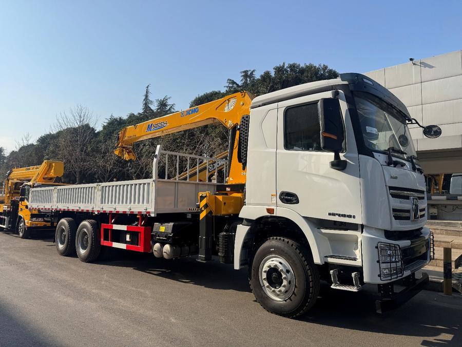 SQS300 крантай автомашин