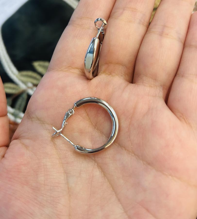 мөнгөн зүүтэй