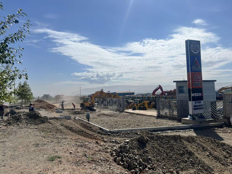 "KST" ХХК-д гүйцэтгэсэн орц, гарц, зогсоол