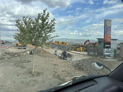 "KST" ХХК-д гүйцэтгэсэн орц, гарц, зогсоол