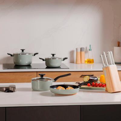 LEO Glints Тогооны иж бүрдэл 