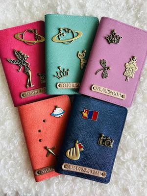 Clicko гадаад паспортны хавтас