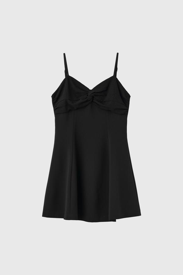 Sleeveless one-piece