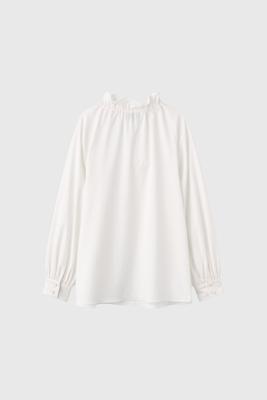 Loose-fit frill collar blouse