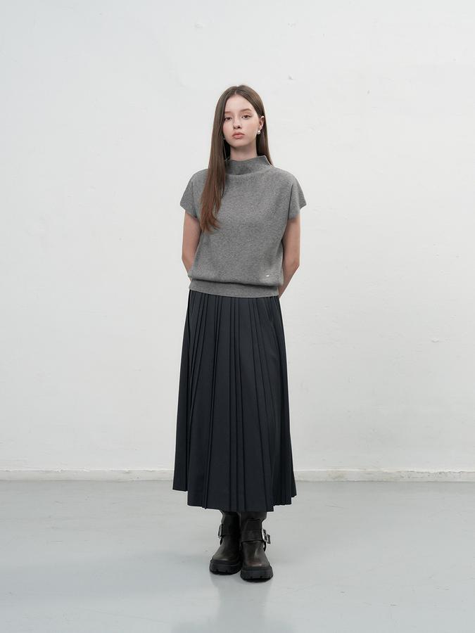 Pleated skirt