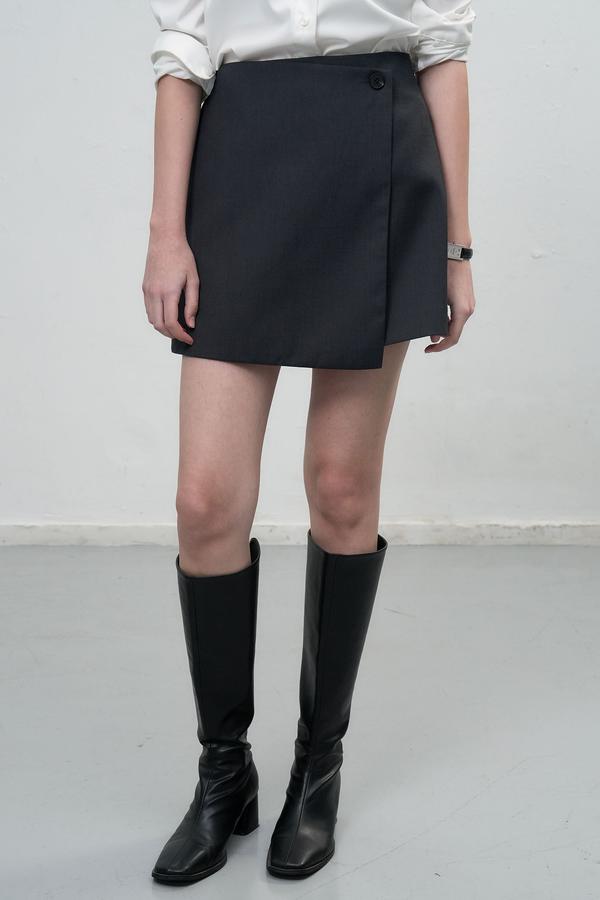 Button wrap miniskirt
