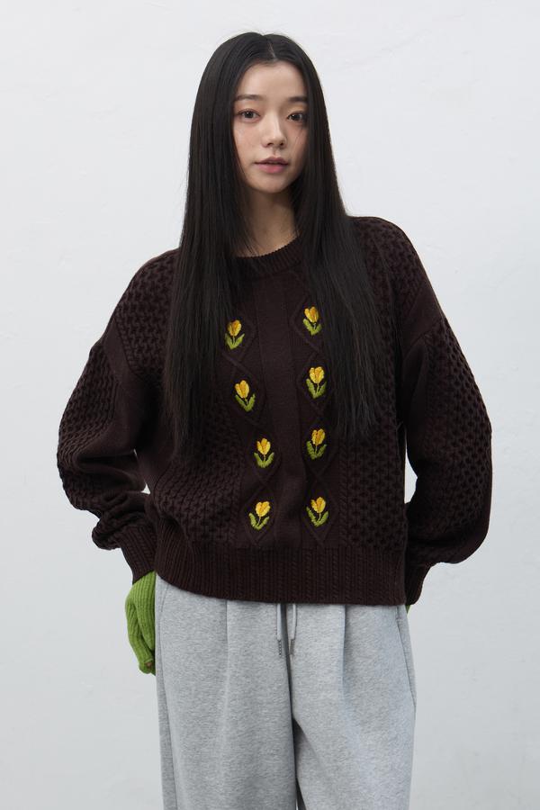 WOMAN Flower Cable Knit Pullover