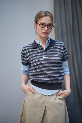 WOMAN Striped Collar Half Knit