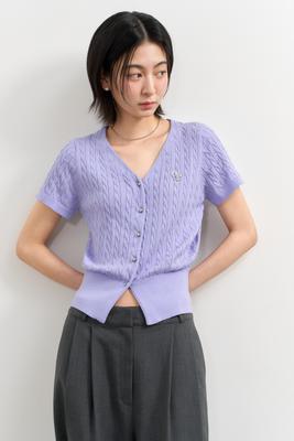 V-neck cable cardigan (Хүргэлт 5/24)