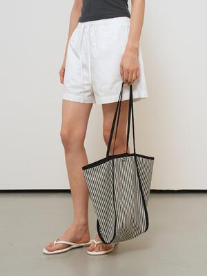 Reversible striped pattern bag