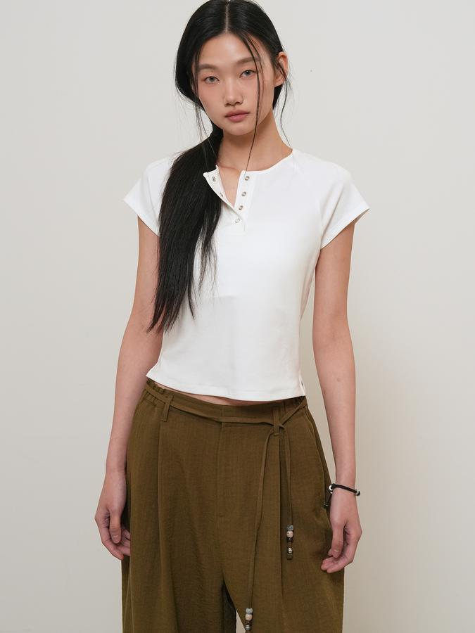 Snap henley neck t-shirt