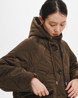 Big-Pocket Hooded Jacket