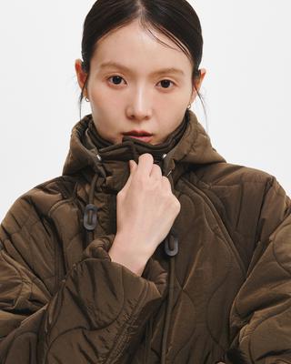 Big-Pocket Hooded Jacket