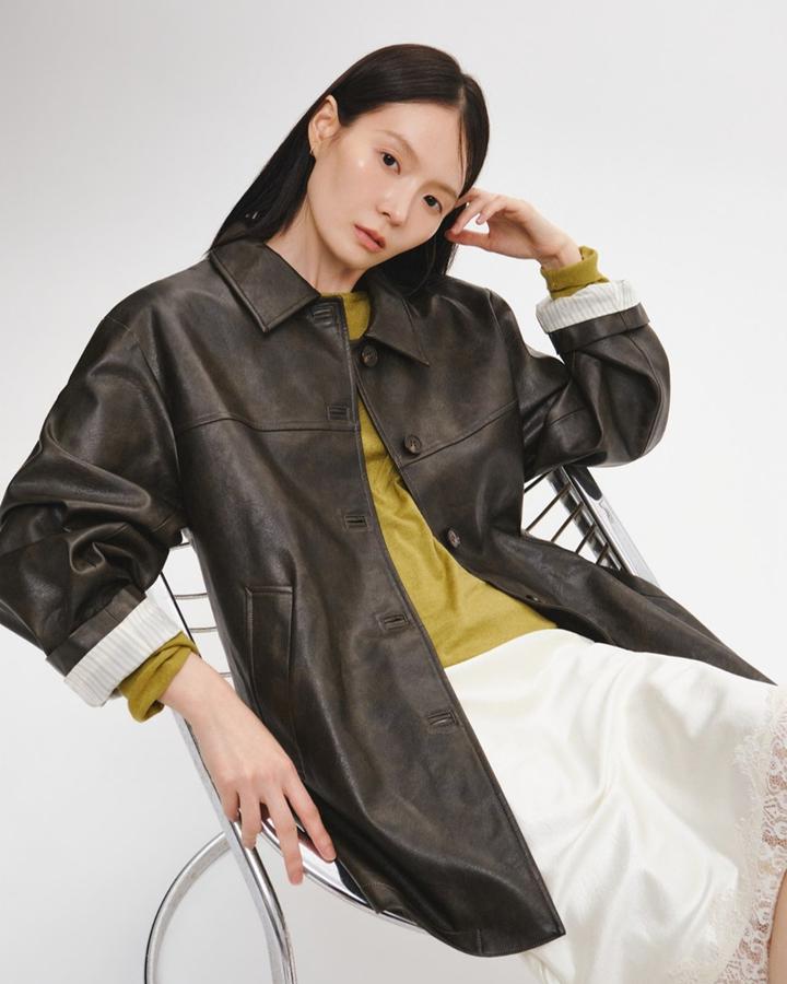Loose-fit faux leather half-jacket