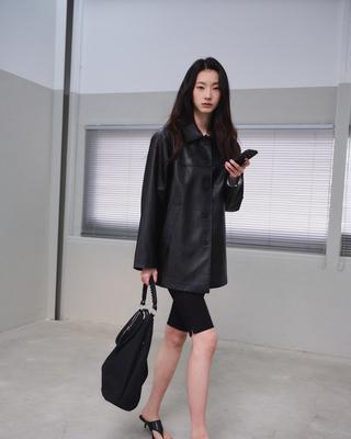 Loose-fit faux leather half-jacket