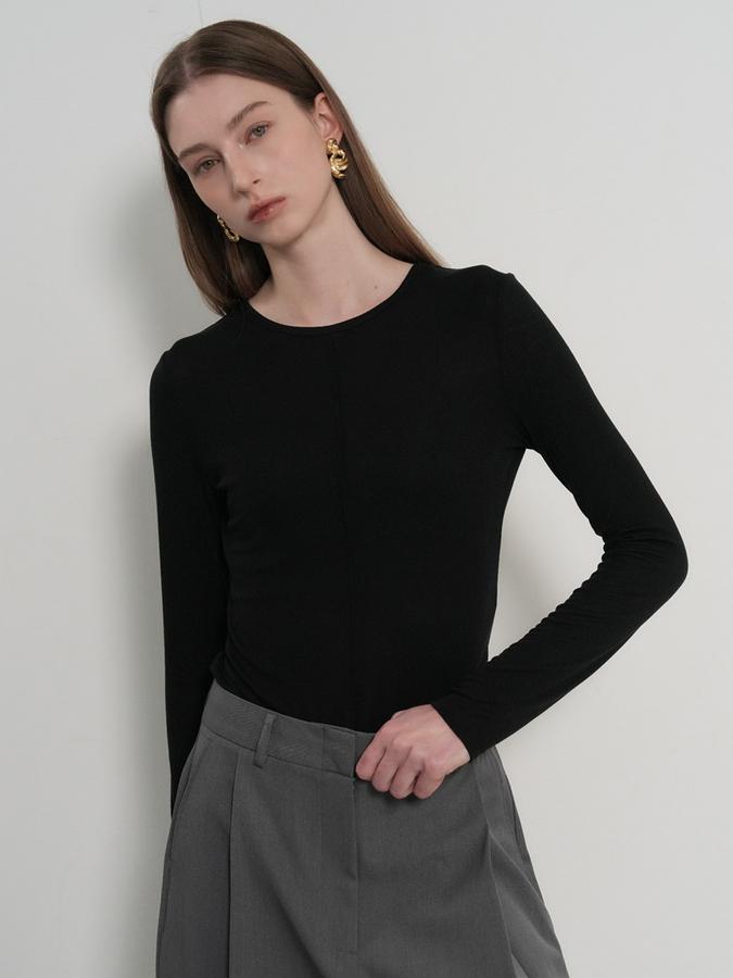 Round-neck Pintuck T-shirt