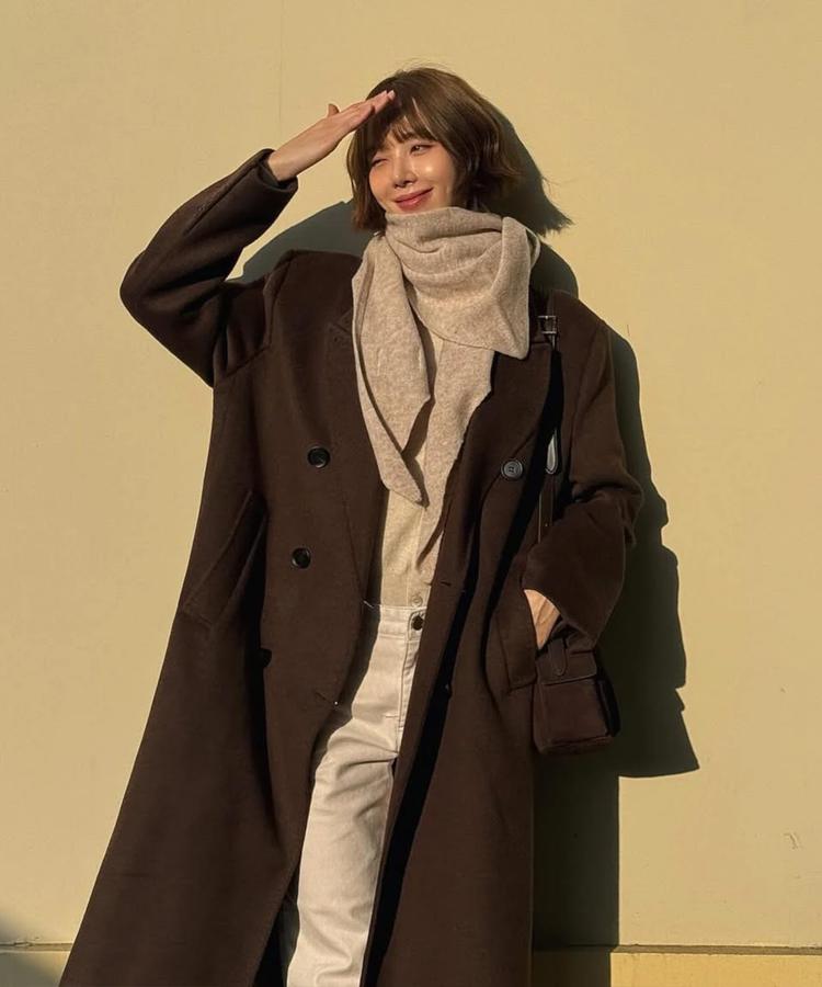 Double-breasted long wool coat