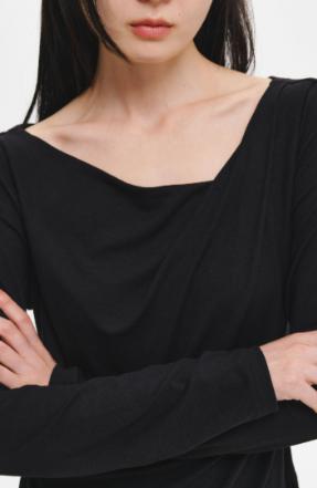 Drape Shirred Long Sleeve T-shirt