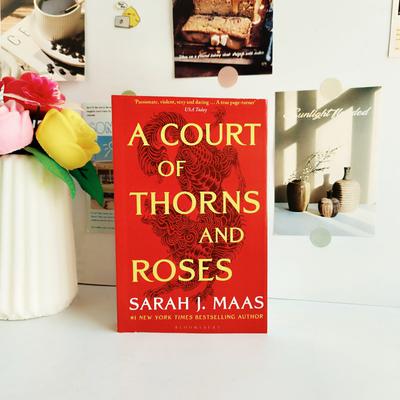 A Court of Thorns and Roses #1