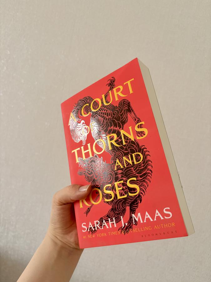 A Court of Thorns and Roses #1