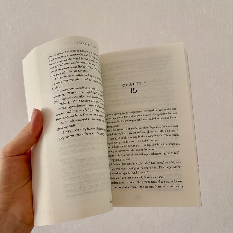 A Court of Thorns and Roses #1