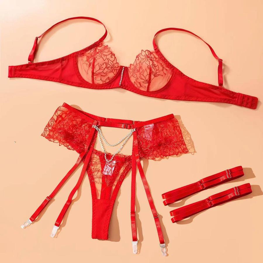 Гинжтэй lingerie