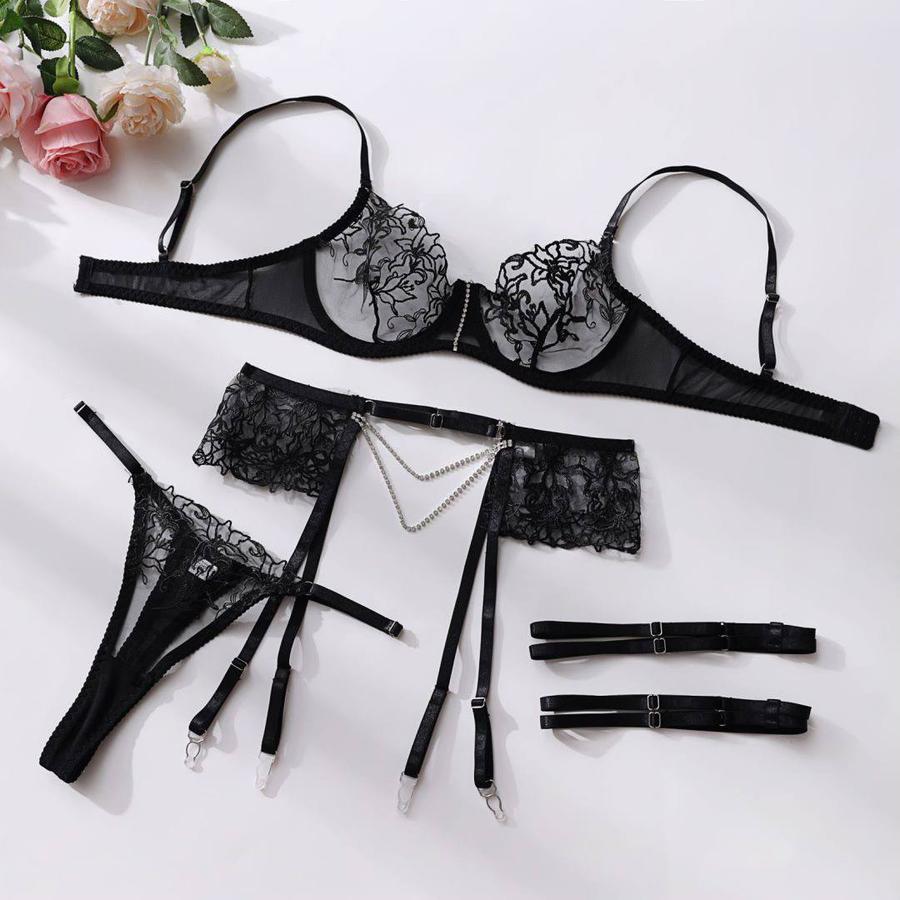 Гинжтэй lingerie