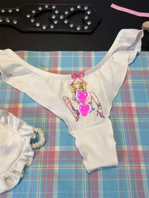 Зурагтай panty