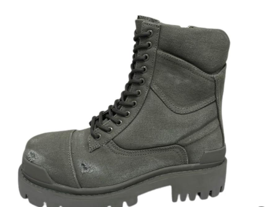 STRIKE BOOTS