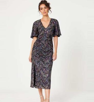 Саатай Дрэсс