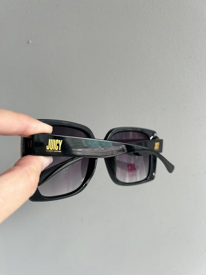 Juicy Couture Oversized Sunglass
