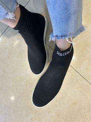 D&G Sock Trainer