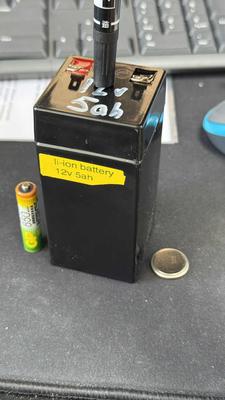 12v 5Ah багтаамжтай Lithium батерей.