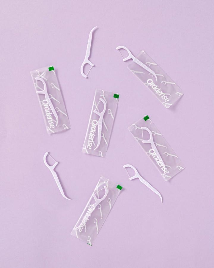 Oradense Dental Floss pick 100p / Oradense Шүдний утасны хэрэгсэл 100ш 