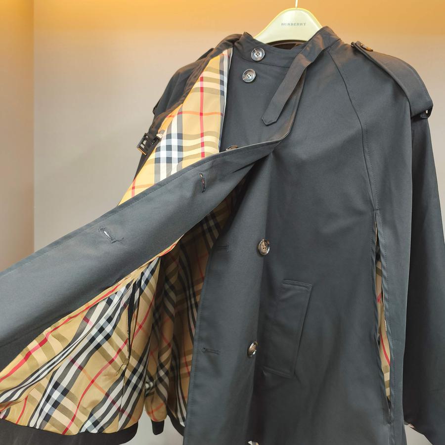 Burberry богино цув