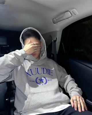Mid blue