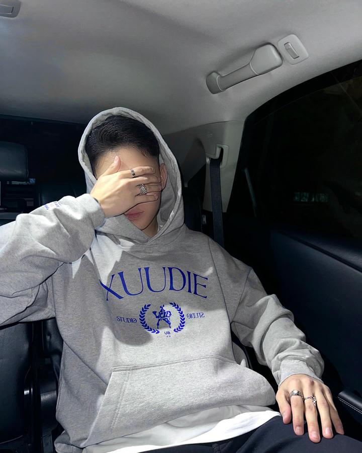 Mid blue